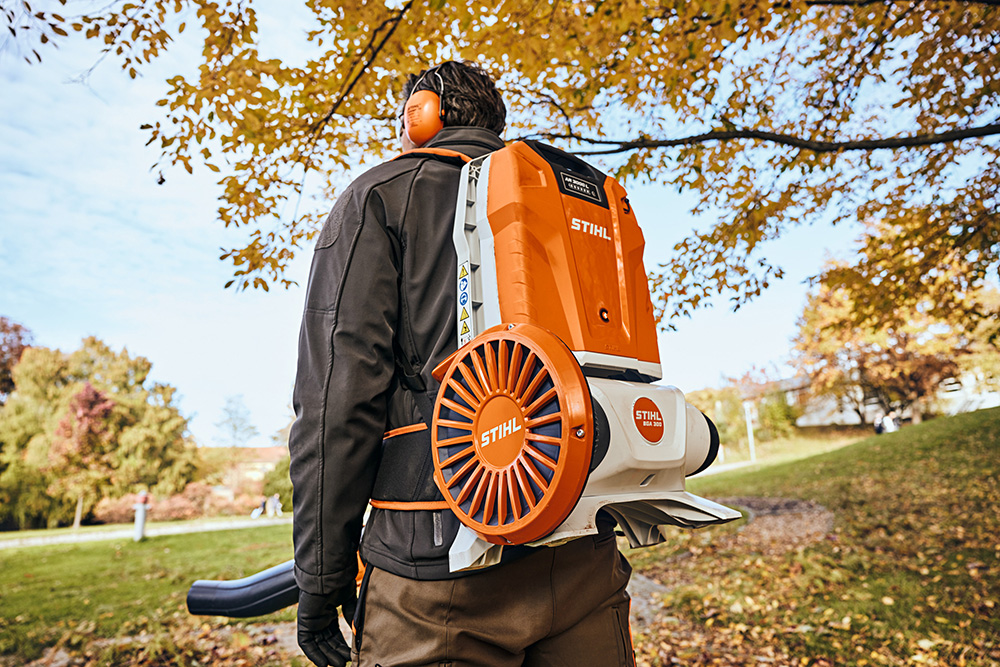 STIHL Launches First Backpack Cordless Blower