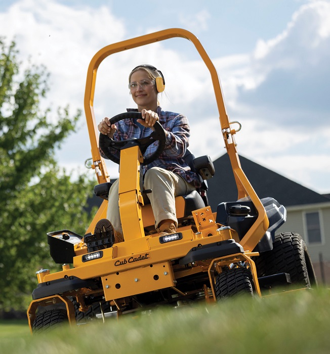 Conquer the hills with the new XZ8 from Cub Cadet