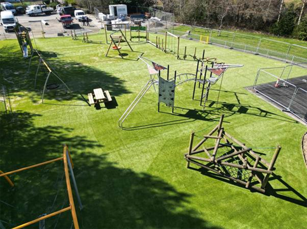 UK’s first 100% circular artificial play surface complete UK’s first 100% circular artificial play surface complete