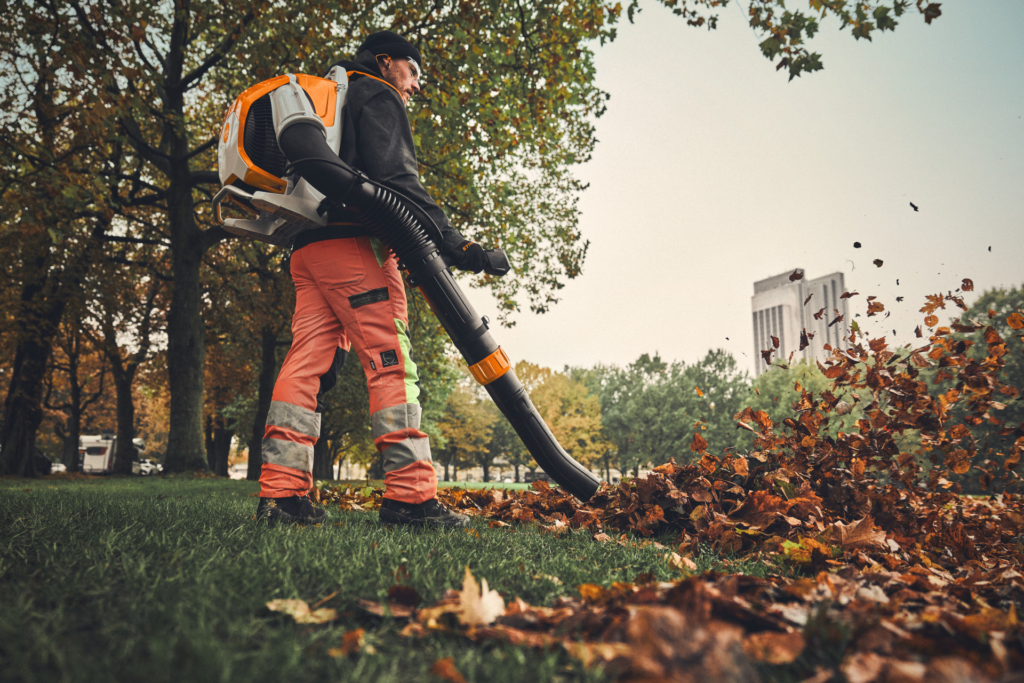 STIHL launches new battery-powered backpack blowers STIHL launches new battery-powered backpack blowers
