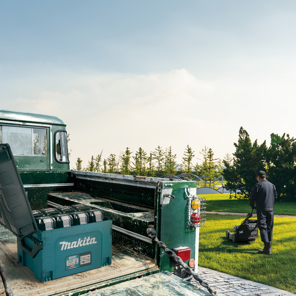 Makita's charging case is electrifying Makita's charging case is electrifying