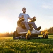 The electric armchair that cuts the grass
