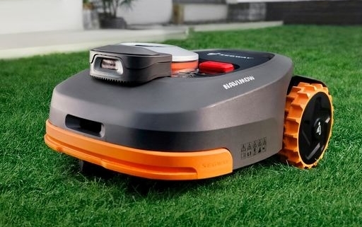 Segway launches Navimow robotic lawnmower in UK, supported by new AI-powered VisionFence Sensor - Landscaping Matters