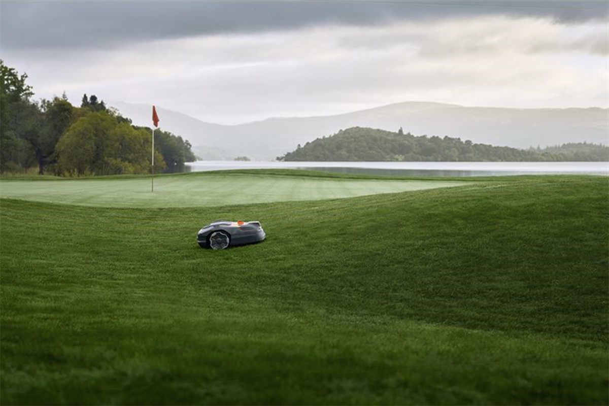 Husqvarna Group unveils new robotic lawnmowers