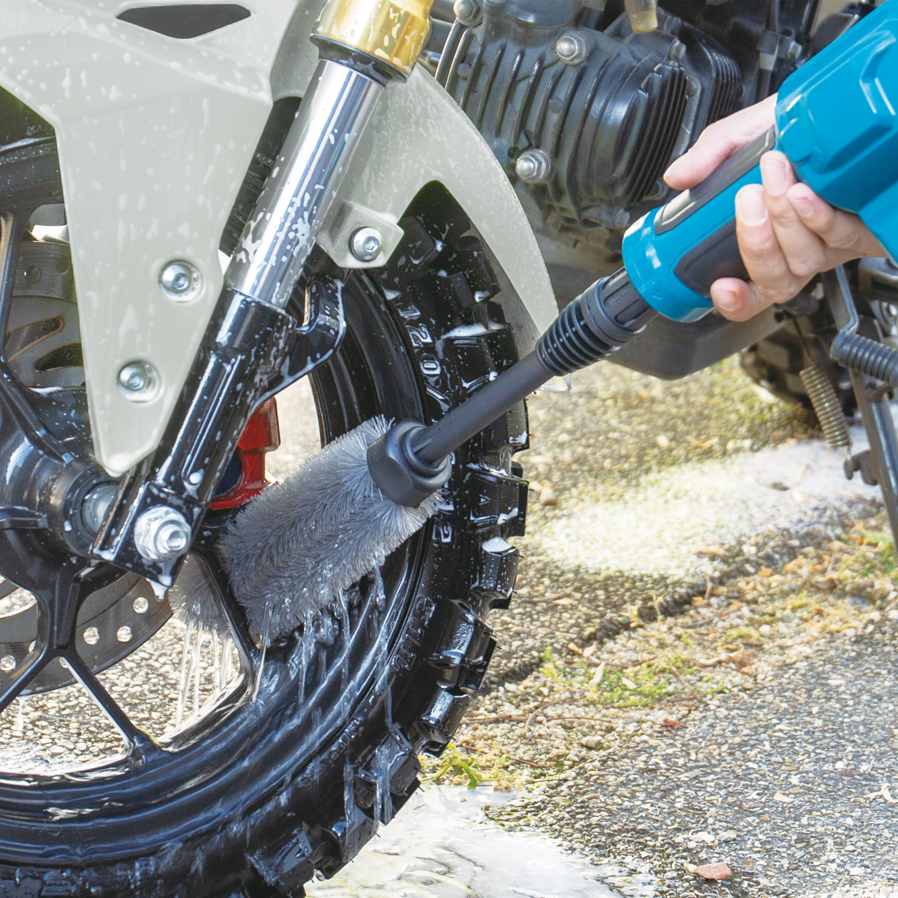 Dirty to dazzling with Makita’s new pressure washer