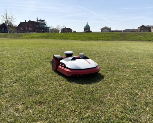 Raising standards at Haileybury with Kress robotic mowers