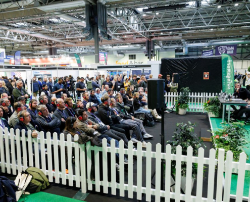 Learning LIVE Expands with Expert-Led Industry Takeovers