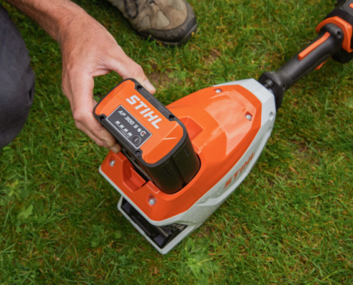 Stihl HLA 140 Cordless Long-Reach Hedge Trimmer