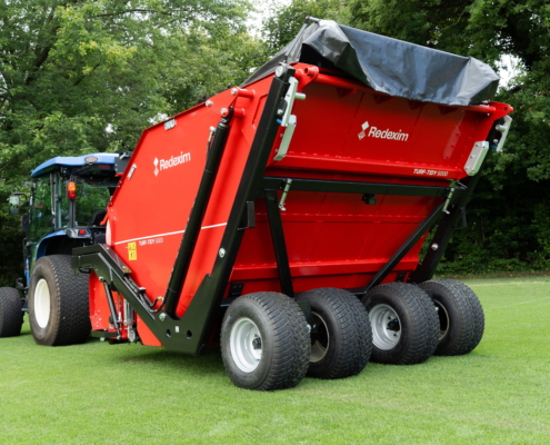 See the UK Debut of the Turf-Tidy 5000 on the Redexim Stand