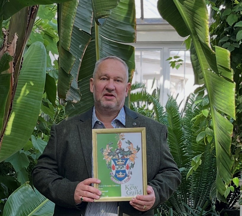 Ian Drummond recognised for service to the horticultural industry