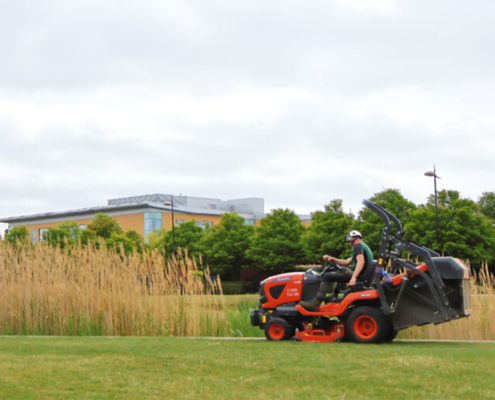 SP Landscapes keeps Commercial Contracts Moving with Kubota